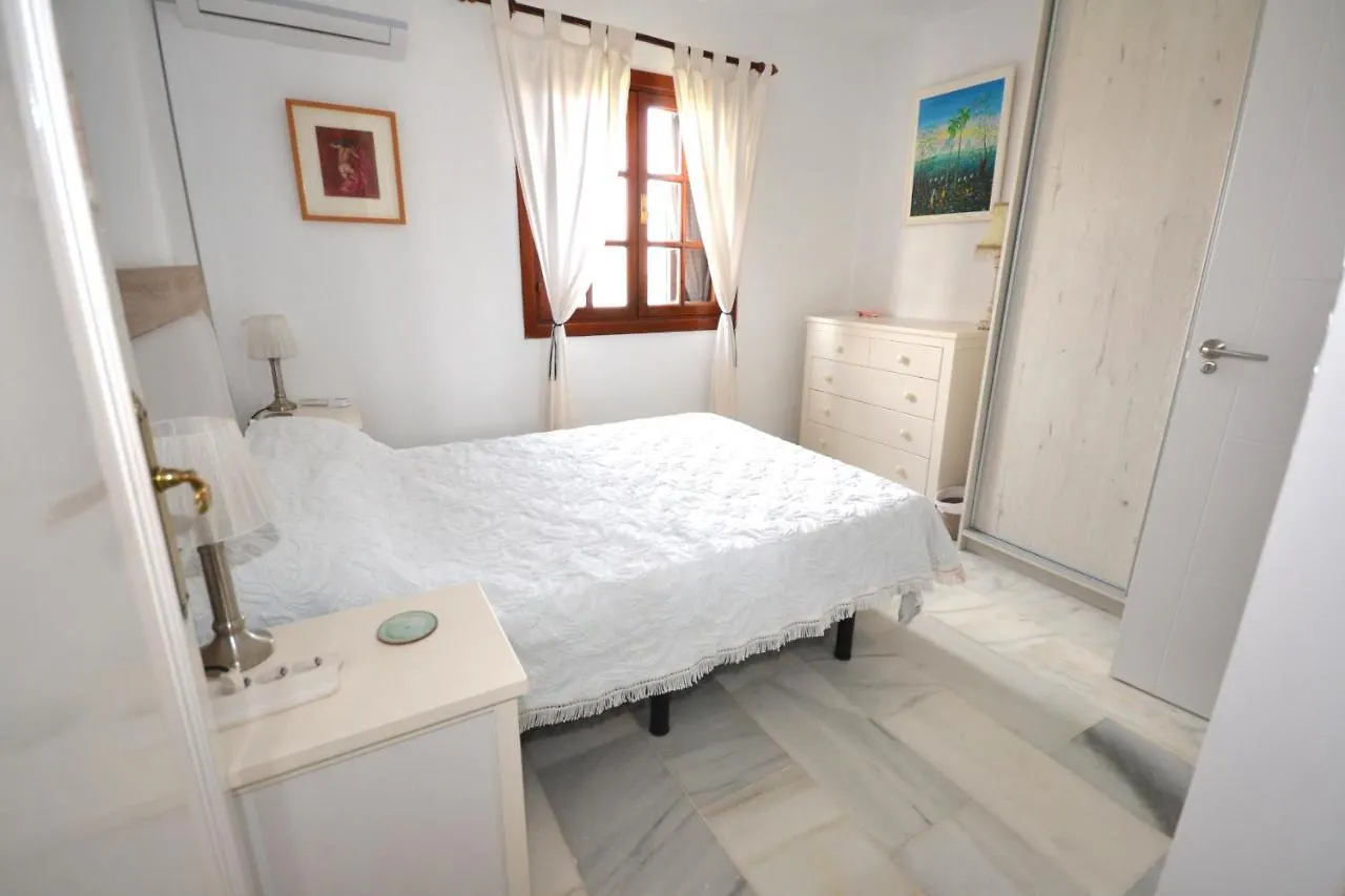 Bahia Azul Villa Estepona 0*,  Spagna
